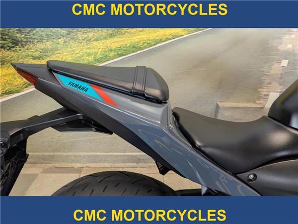  Yamaha MT-03 MT-03