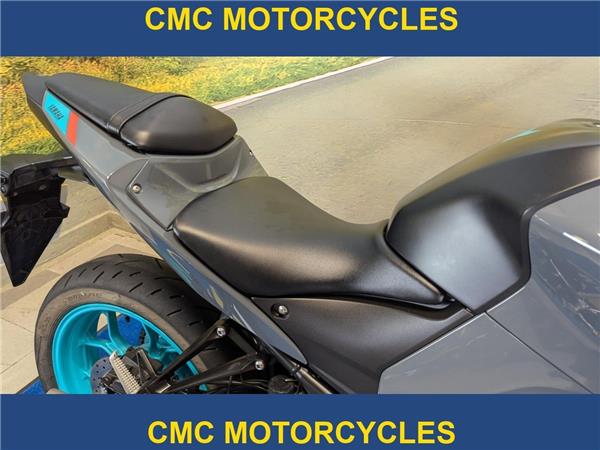  Yamaha MT-03 MT-03