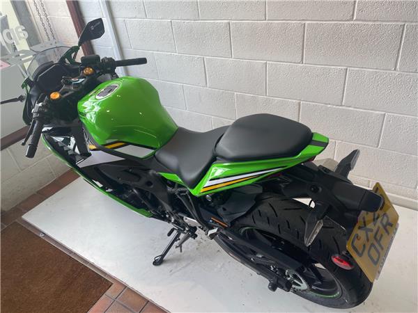 2025 Kawasaki Ninja ZX-4RR