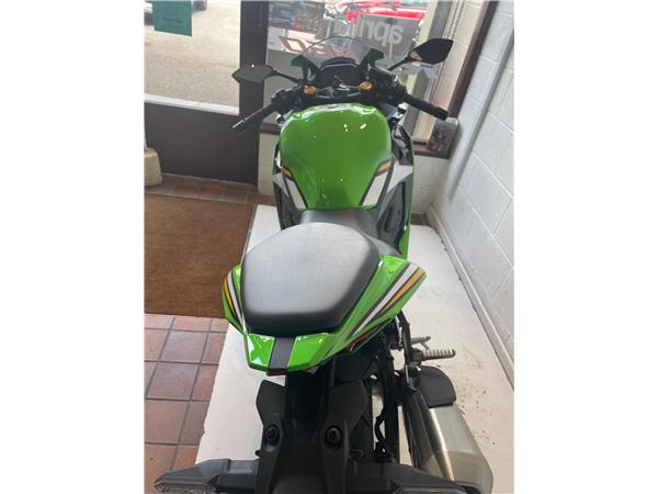 2025 Kawasaki Ninja ZX-4RR