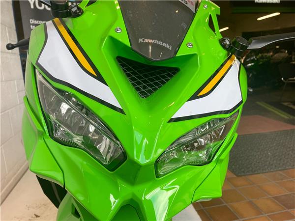 2025 Kawasaki Ninja ZX-4RR