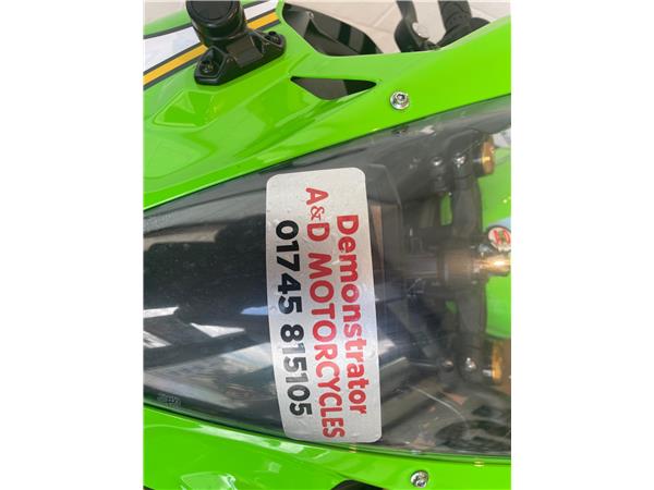 2025 Kawasaki Ninja ZX-4RR