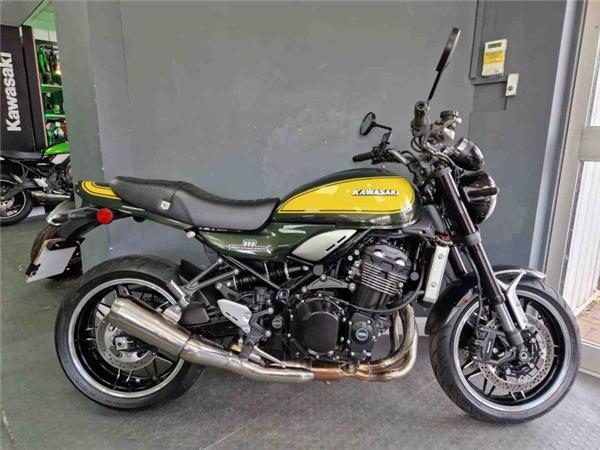 2024 Kawasaki Z900RS GREEN