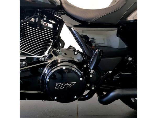 HARLEY-DAVIDSON STREET GLIDE