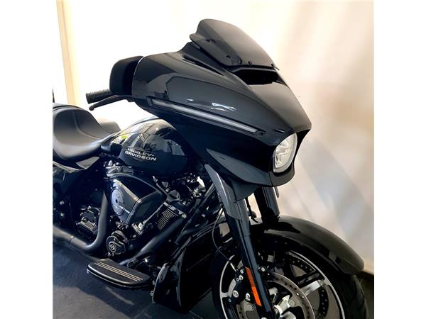 HARLEY-DAVIDSON STREET GLIDE