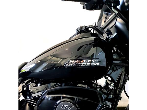 HARLEY-DAVIDSON STREET GLIDE