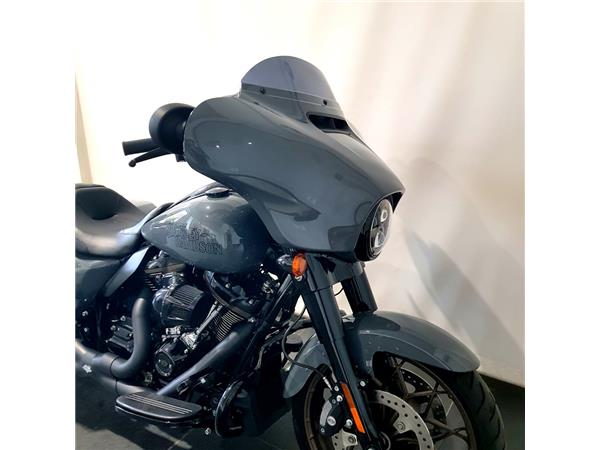 HARLEY-DAVIDSON STREET GLIDE ST
