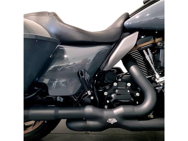 HARLEY-DAVIDSON STREET GLIDE ST