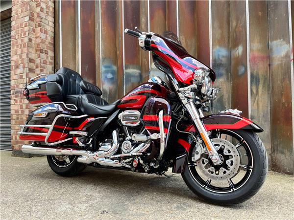 2017 Harley-Davidson CVO