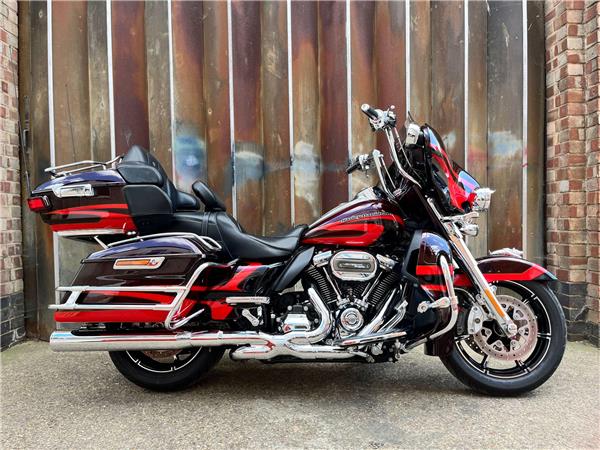 2017 Harley-Davidson CVO