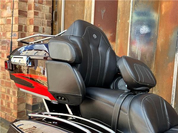 2017 Harley-Davidson CVO