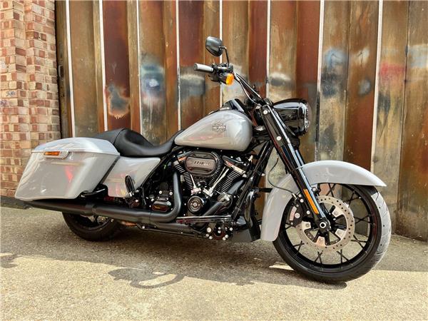 2025 Harley-Davidson Touring