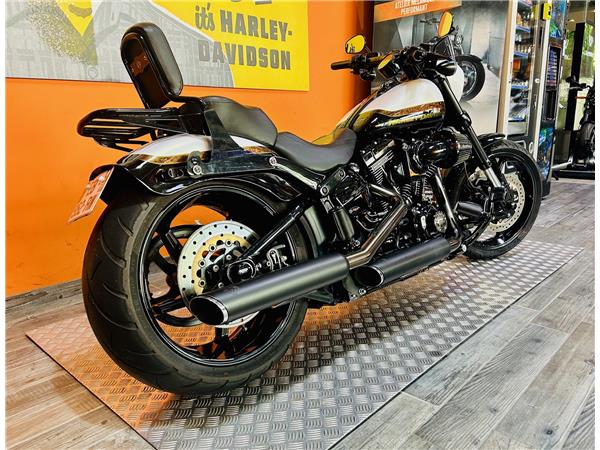 2016 HARLEY-DAVIDSON BREAKOUT
