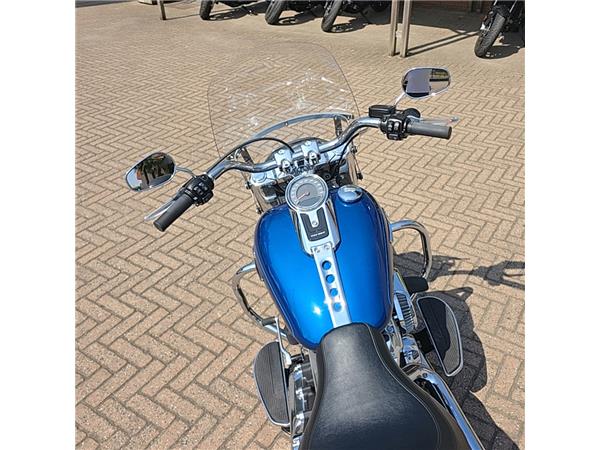 Harley-Davidson Softail-Cruiser FAT BOY 114