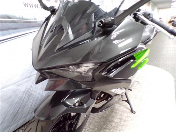 2025 Kawasaki Ninja 500