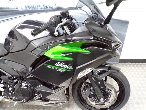 2025 Kawasaki Ninja 500