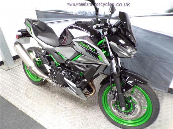 2025 KAWASAKI Z500
