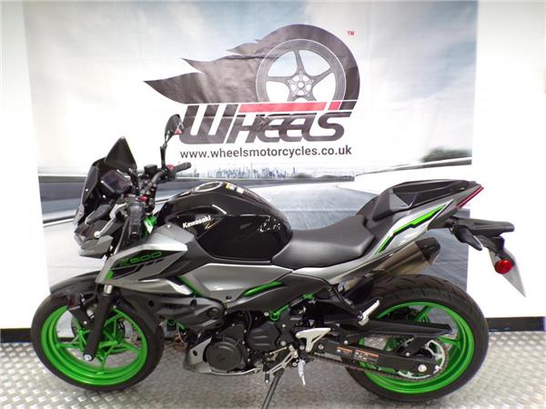 2025 KAWASAKI Z500