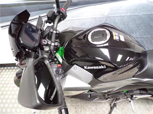 2025 KAWASAKI Z500