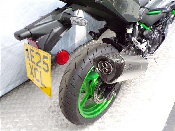 2025 KAWASAKI Z500