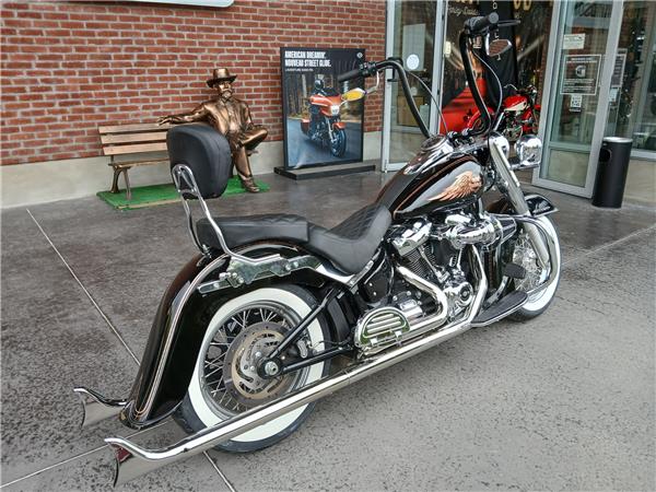 2020 HARLEY-DAVIDSON DELUXE