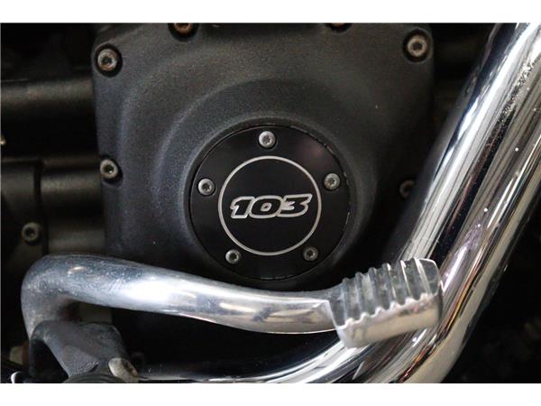 2017 HARLEY-DAVIDSON DYNA FXDB STREET BOB