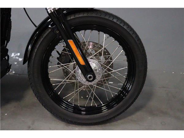 2017 HARLEY-DAVIDSON DYNA FXDB STREET BOB