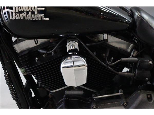 2017 HARLEY-DAVIDSON DYNA FXDB STREET BOB