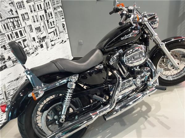 2013 HARLEY-DAVIDSON CUSTOM