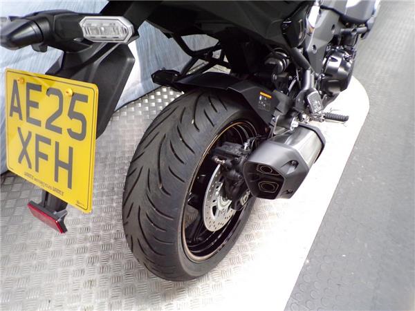 2025 Kawasaki Versys 1100
