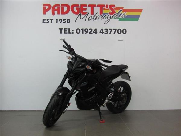 2024 Yamaha MT-125 BLACK