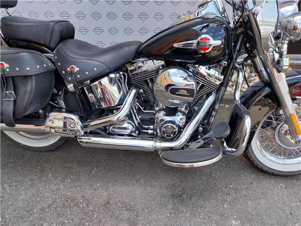 2015 HARLEY-DAVIDSON HERITAGE
