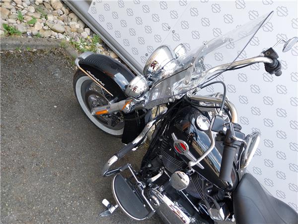 2015 HARLEY-DAVIDSON HERITAGE