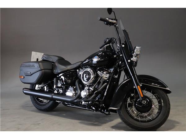 2025 HARLEY-DAVIDSON SOFTAIL FLHC HERITAGE CLASSIC