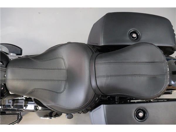 2025 HARLEY-DAVIDSON SOFTAIL FLHC HERITAGE CLASSIC