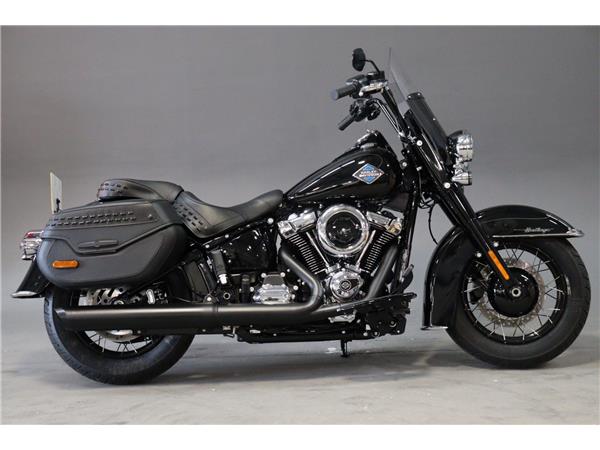 2025 HARLEY-DAVIDSON SOFTAIL FLHC HERITAGE CLASSIC
