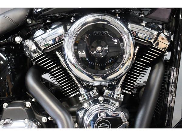 2025 HARLEY-DAVIDSON SOFTAIL FLHC HERITAGE CLASSIC