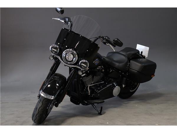 2025 HARLEY-DAVIDSON SOFTAIL FLHC HERITAGE CLASSIC