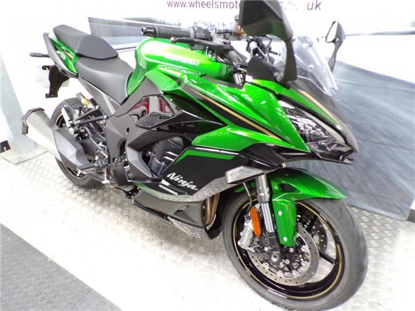 2025 Kawasaki Ninja 1100SX