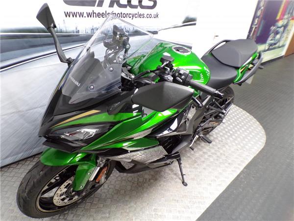 2025 Kawasaki Ninja 1100SX