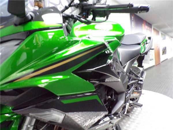 2025 Kawasaki Ninja 1100SX
