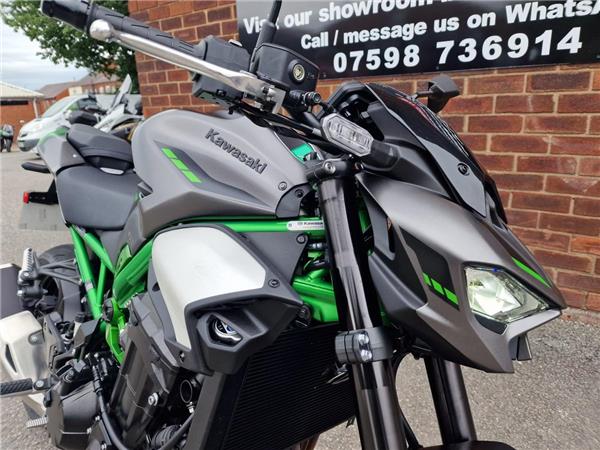 2025 Kawasaki Z900