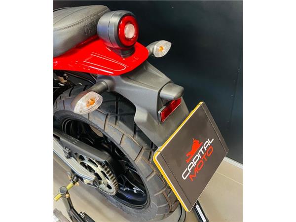 2022 Yamaha XSR-125 RED