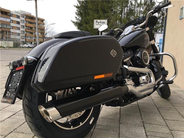 2025 Harley-Davidson Softail Sport Glide FLSB