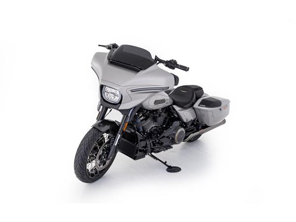 2023 HARLEY-DAVIDSON CVO FLHXSE Street Glide CVO 121
