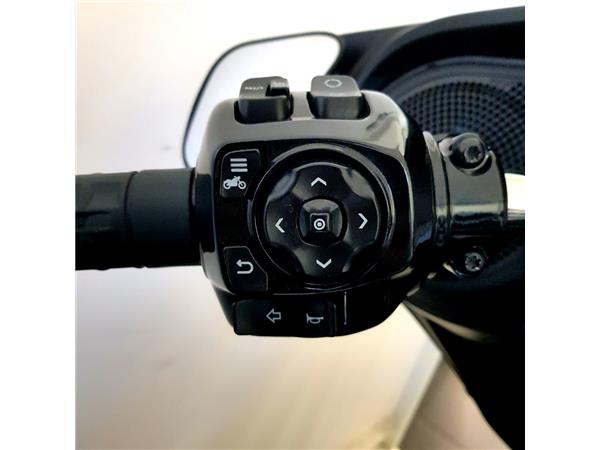 HARLEY-DAVIDSON STREET GLIDE