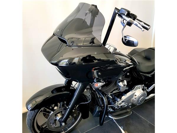 HARLEY-DAVIDSON ROAD GLIDE 107