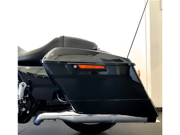 HARLEY-DAVIDSON ROAD GLIDE 107