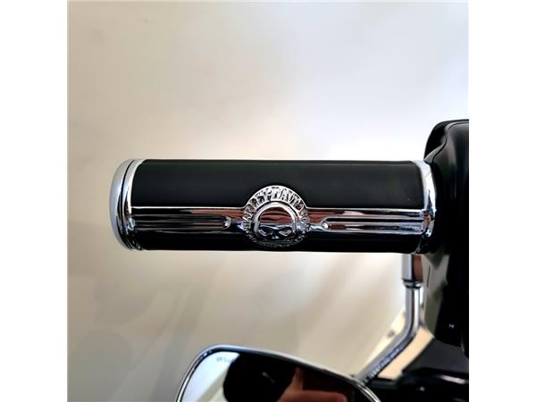 HARLEY-DAVIDSON ROAD GLIDE 107