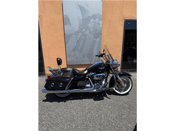 Harley-Davidson Touring FLHRC - Road King Classic